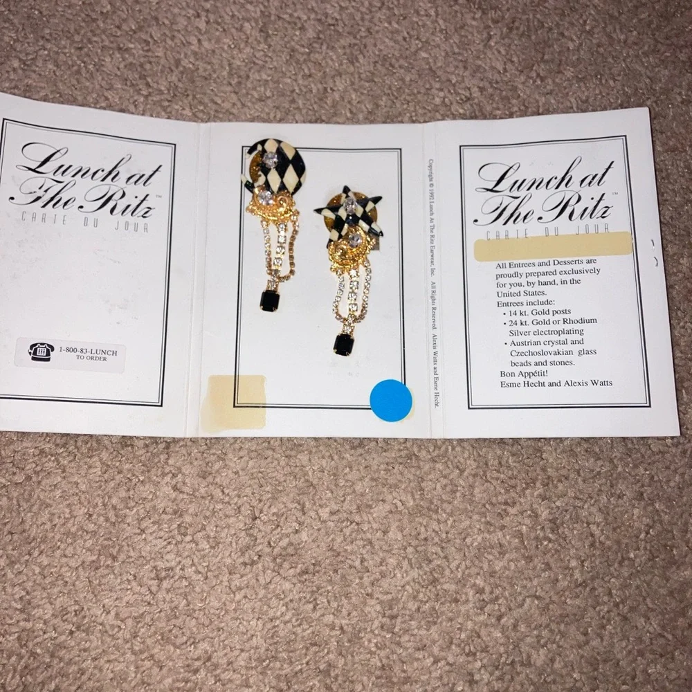 Lunch at the Ritz Twilight moon and star clip-on earring set on card 🌝⭐️🏁 - Picture 2 of 9